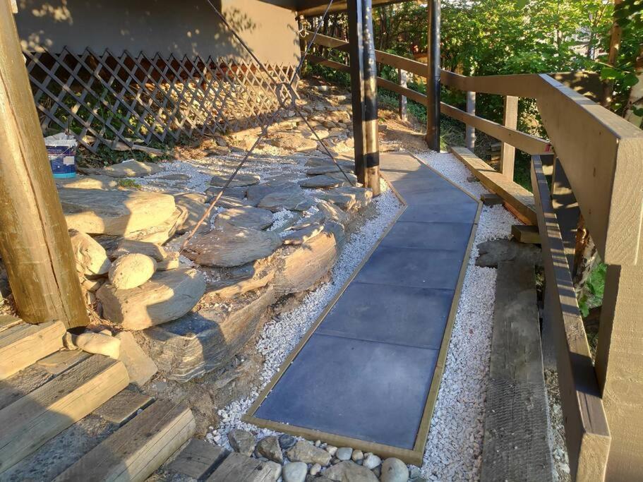 Stunning Home With Amazing Wakatipu Lake Views Квинстаун Экстерьер фото